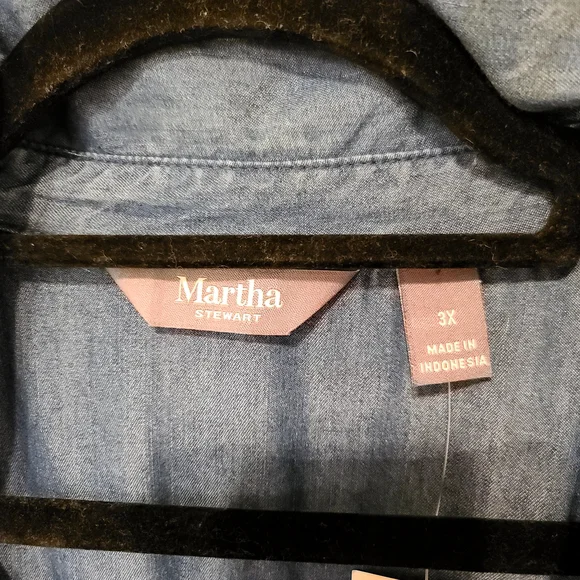 mark. Blue Denim Women's Top - Picture 2 of 8